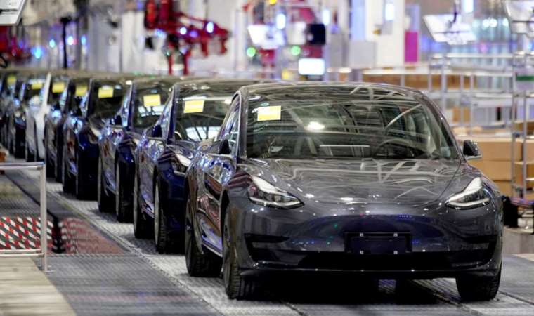 Tesla bilançosu açıklandı: Gelirler 1.5 milyar dolardan fazla düştü!