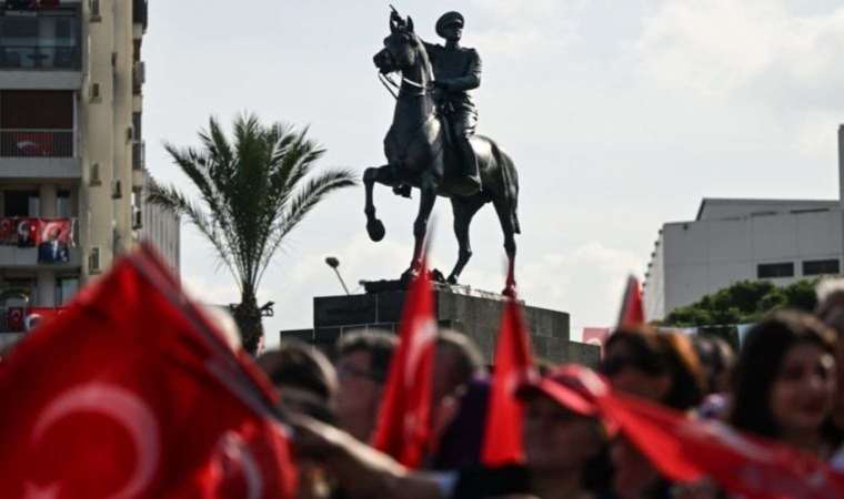 Tunç Soyer: Cumhuriyetimiz için yeni bir yüzyıl başlıyor