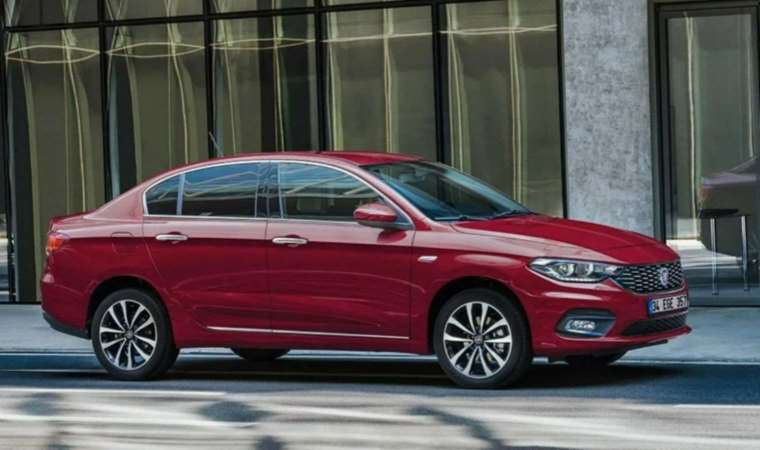 Fiat Egea yine zamlandı: 750 bin TL'yi de aştı