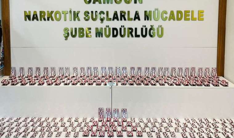 Samsun'da yüzbinlerce 'sentetik ecza' ele geçirildi: 7 şüpheli gözaltına alındı!