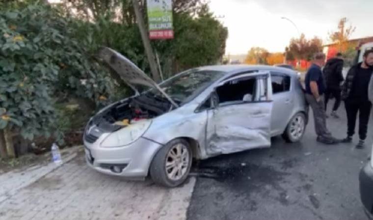 Otomobil ile çarpıştı, evin bahçesine girdi!