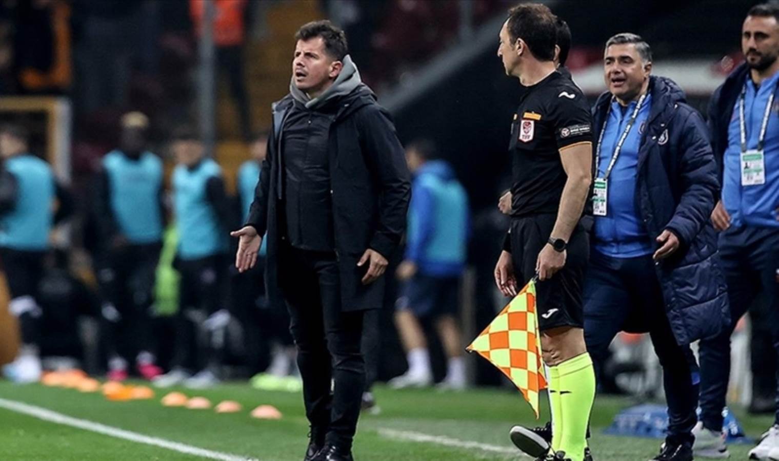 12 haftada 13 hoca değişti: Süper Lig'de teknik direktör kıyımı!