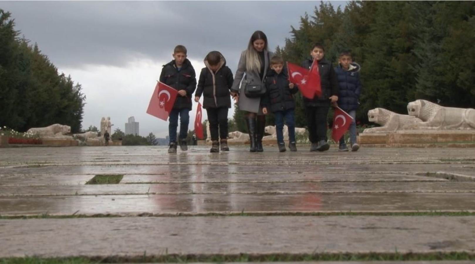 ‘Anıtkabir’de saygı nöbeti’ videosuyla gündem olan çocukların hayali gerçekleşti