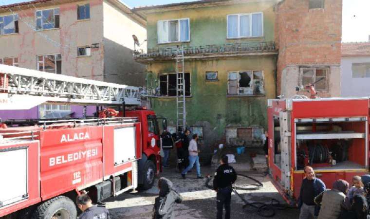 Çorum'da korkutan ev yangını: 1 çocuk mahsur kaldı!