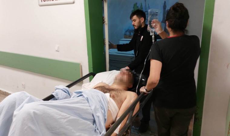 Sırtından 4 kez bıçaklandı: Ambulansı da kendi aradı