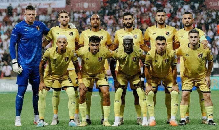 Süper Lig ekibinde sürpriz ayrılık: TFF'ye bildirildi!