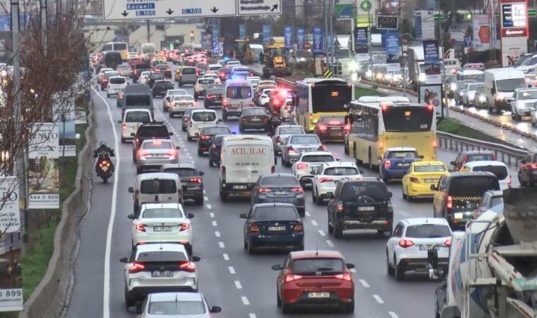 İstanbul'da trafik yoğunluğu: Yüzde 90'a dayandı!