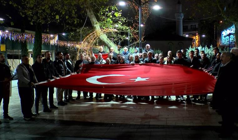 İstanbul'da şehitler anıldı: '12 annenin yüreğine hiç kapanmayacak yaralar açıldı'