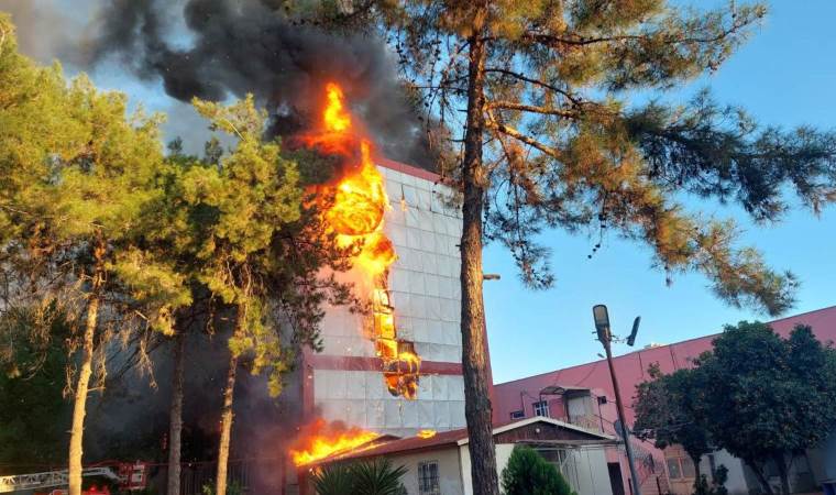 Adana'daki yangına ilişkin iki çocuk gözaltına alındı