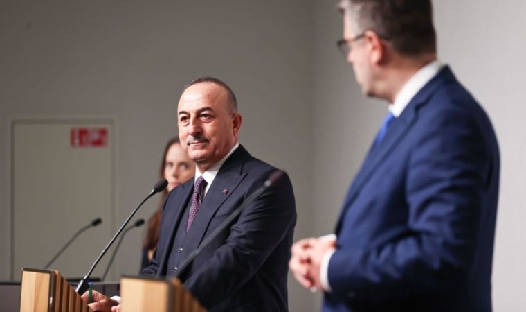 Bakan Çavuşoğlu'ndan İsveç açıklaması