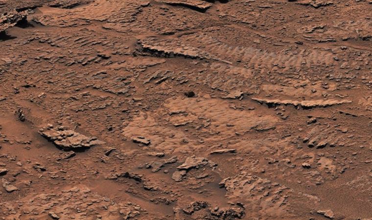 NASA'nın uzay aracı, Mars'ta kurumuş göl izlerine rastladı