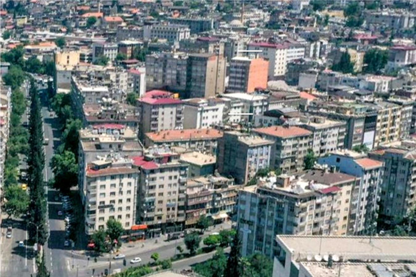 Depremin öncesi ve sonrasında çekilen fotoğraflar büyük tahribatı ortaya koydu