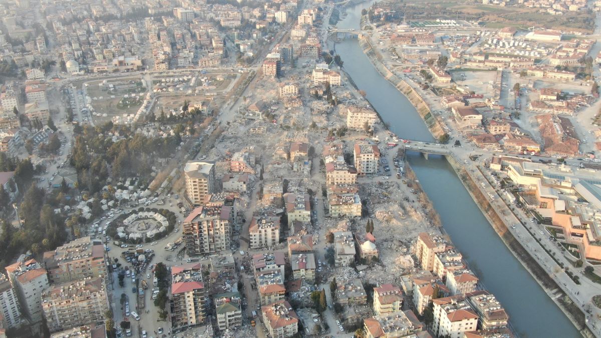 Depremin 8'nci gününde Hatay'daki yıkım havadan görüntülendi