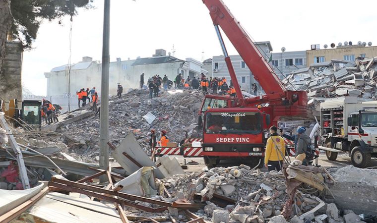 Deprem sonrası ‘Sahadayız’ dediler ama yardım yok!