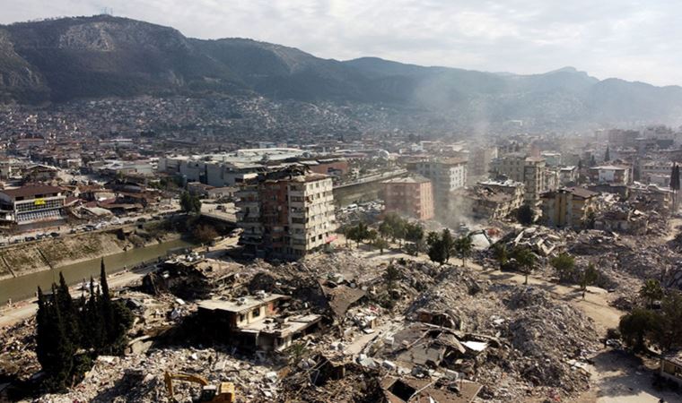 Son Dakika: Hatay'da 228. saatte bir mucize! Enkaz altından çıkarıldı