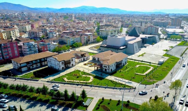 Malatya'nın ilçeleri! Malatya'nın kaç ilçesi var? Malatya'nın ilçe nüfusları kaç? Malatya'nın ilçe belediyeleri hangi partiden?