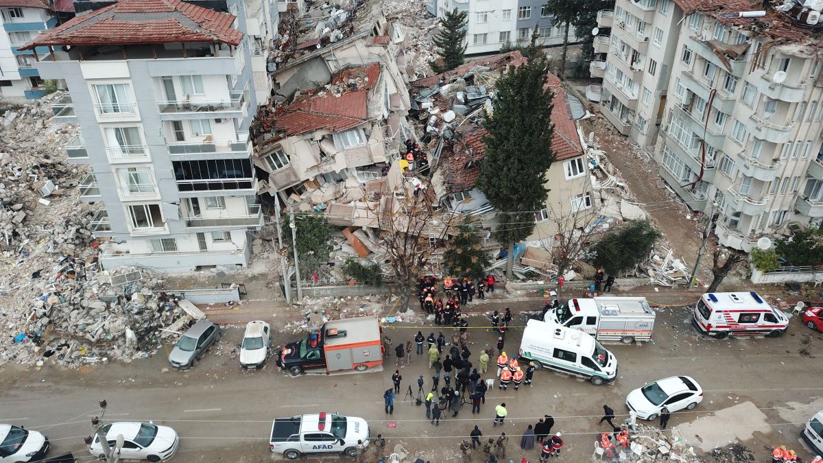 Deprem üstüne deprem! Hatay'daki yıkım havadan görüntülendi