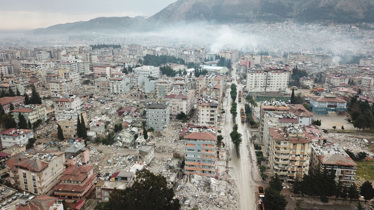 Deprem üstüne deprem! Hatay'daki yıkım havadan görüntülendi