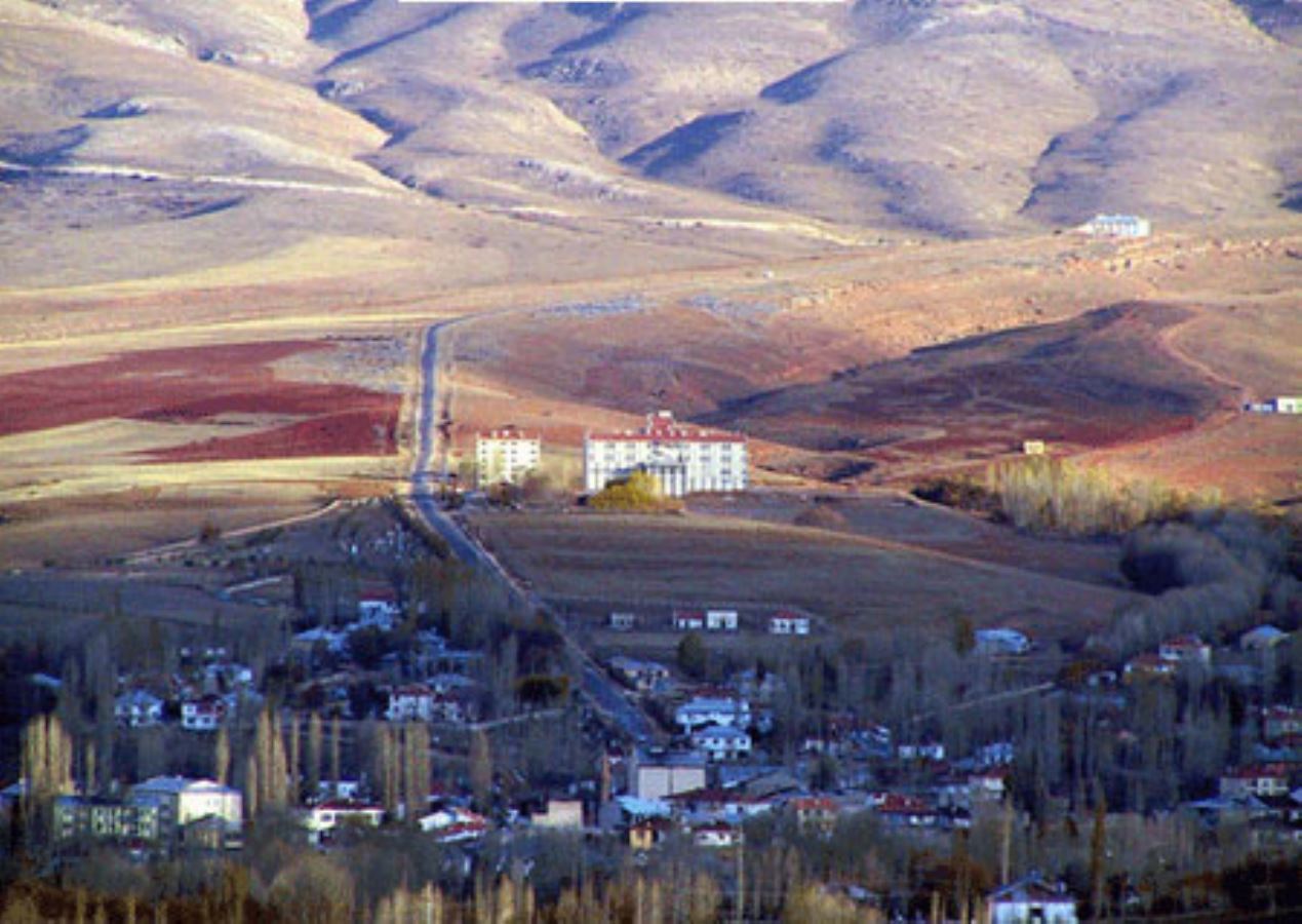 Kayseri'nini ilçeleri! Kayseri'nini kaç ilçesi var? Kayseri'nini ilçe nüfusları kaç? Kayseri'nini ilçe belediyeleri hangi partiden?