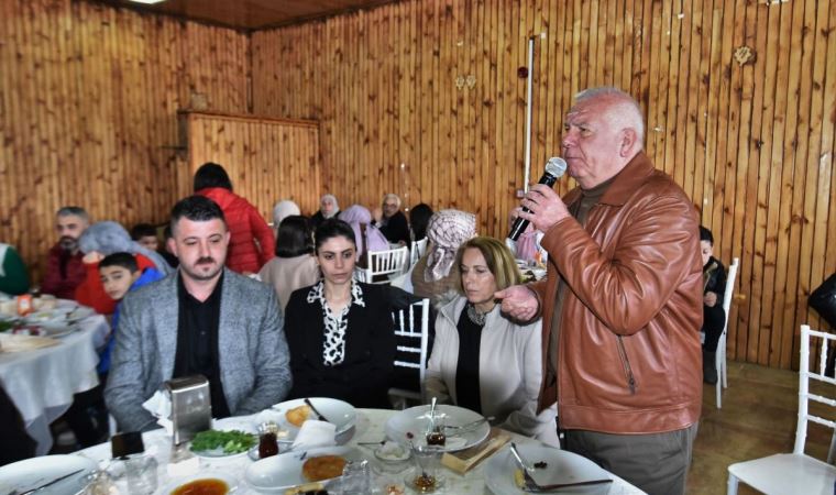 AKP’den istifa eden 800 kişi CHP’ye geçti