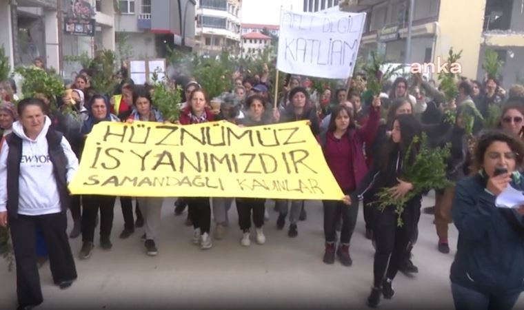 Samandağlı kadınlar, depremde yaşamını yitirenler için yürüdü: 'Helalleşmek yok, affetmek yok!'