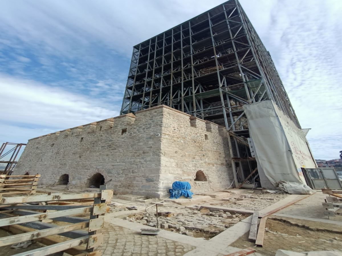 Restore edilen Kız Kulesi'nin son durumu havadan görüntülendi