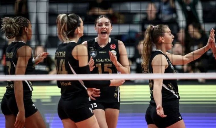 Vakıfbank yarı finale yükseldi