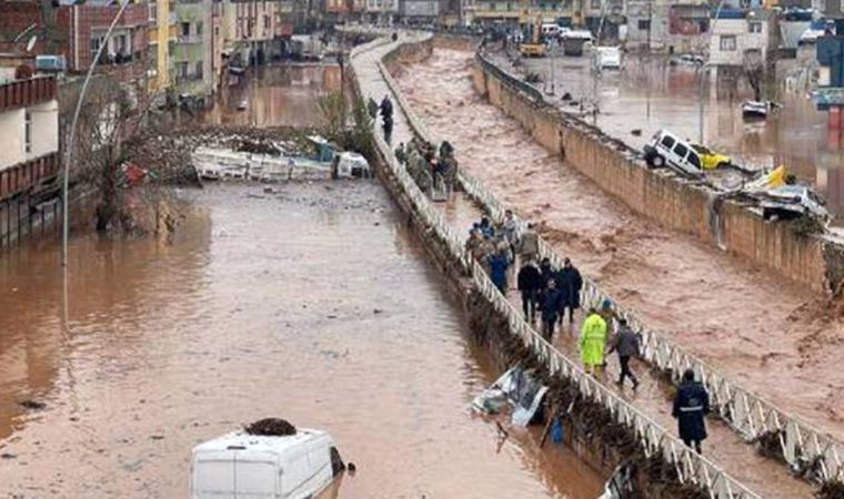 Son  Dakika... Şanlıurfa'da sel felaketinde kaybolan TIR şoförünün cansız bedeni bulundu