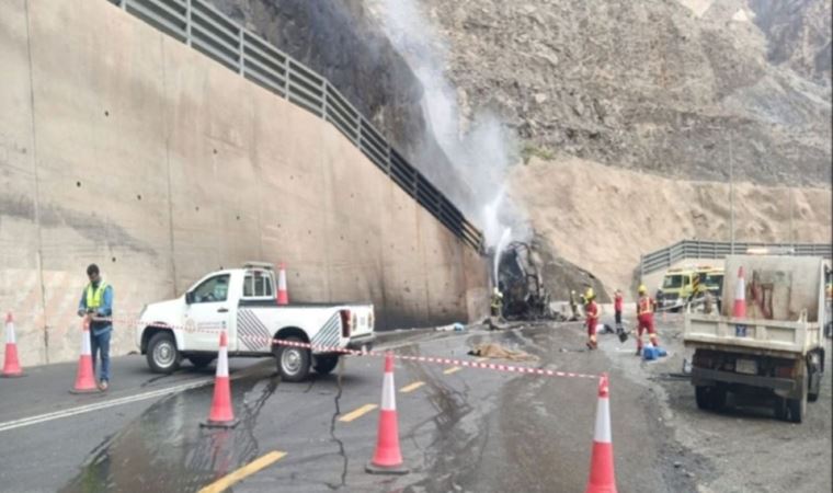 Suudi Arabistan’da umrecileri taşıyan otobüs alev topuna döndü: 20 ölü, 29 yaralı