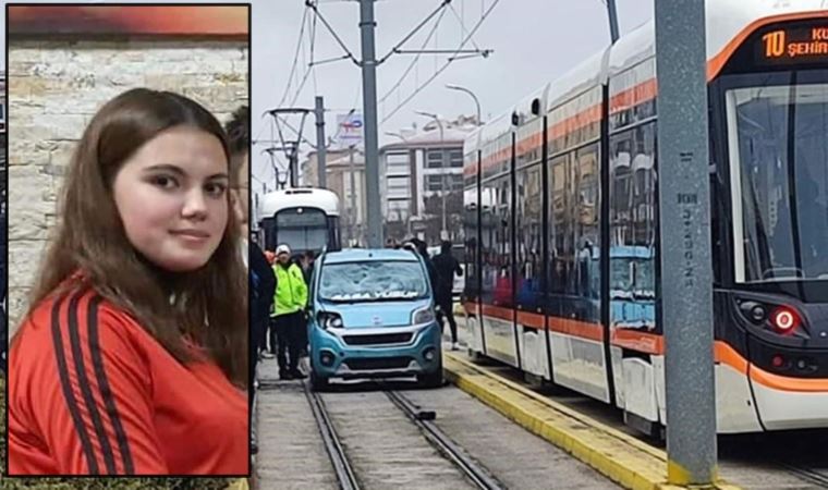 Tramvay yolundan giden aracın çarptığı 17 yaşındaki Kader hayatını kaybetti