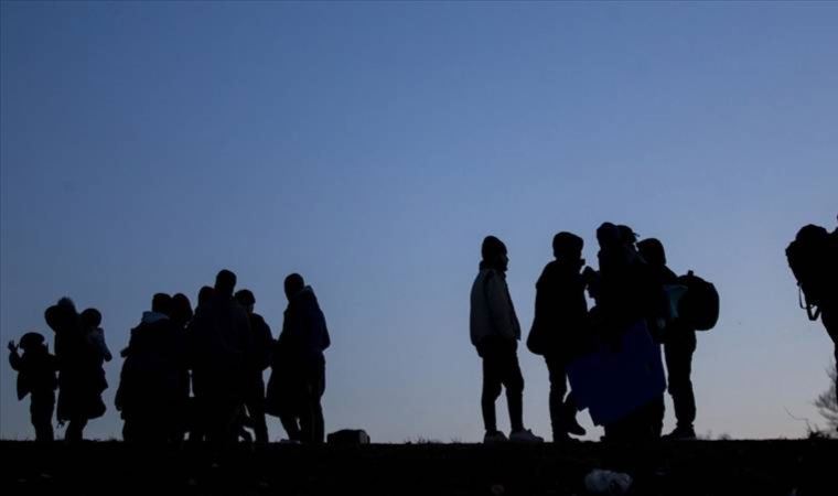 Bu yıl sınır dışı edilen düzensiz göçmen sayısı 19 bin 405'e ulaştı