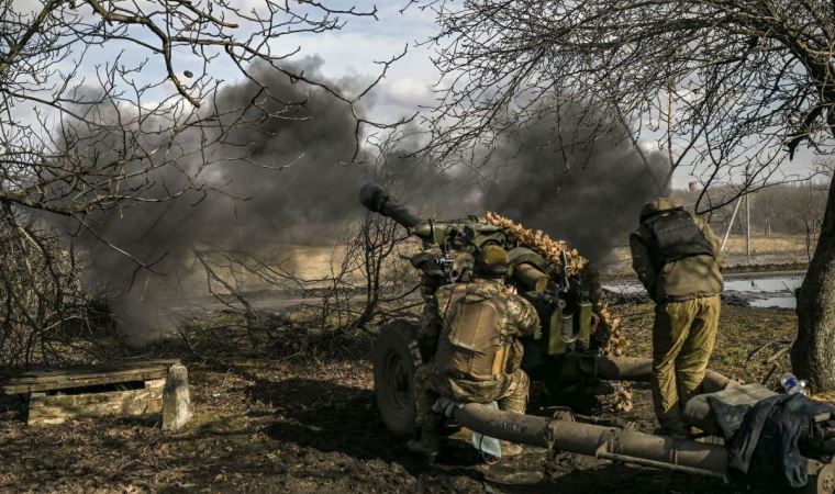 Ukrayna Devlet Başkanı Zelenski, Bahmut'un kritik bir öneme sahip olduğunu söyledi