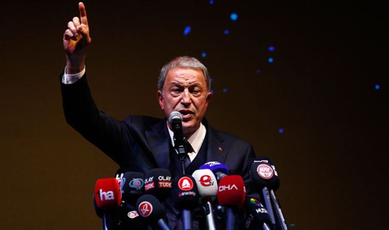 Hulusi Akar'dan 'Vur de vuralım, öl de ölelim' sloganlarına yanıt: Onun da zamanı gelecek