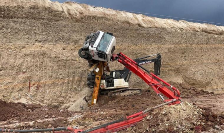 Freni boşalan kamyon dehşet saçtı: 1 ölü, 1 yaralı