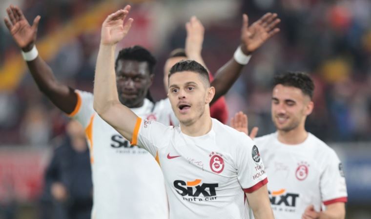 Süper Lig'in lideri Galatasaray, şampiyonluk yolunda 'kendinden emin' ilerliyor