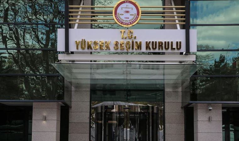 YSK’nin ‘bakanların istifasına gerek yok’ kararına hukukçulardan sert tepki: Yaptıkları anayasaya kendileri uymuyor