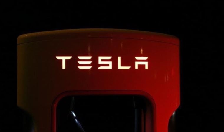 Tesla, ABD'de bazı elektrikli araç modellerinin fiyatlarında artışa gitti