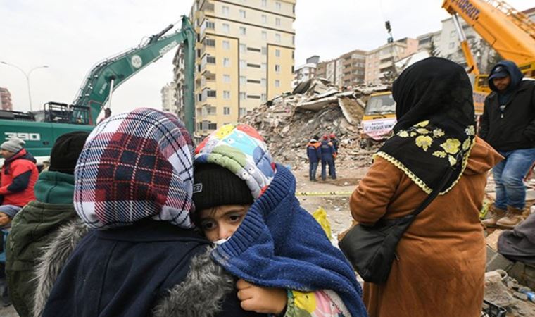 Deprem bölgesindeki sığınma evinde kalan kadınların akıbeti merak konusu: Olan kadınlara oldu