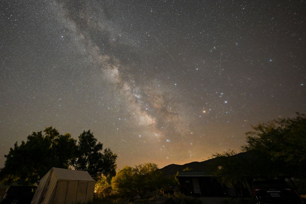 Ölüm Vadisi'nde Lyrids Meteor Yağmuru görüntülendi