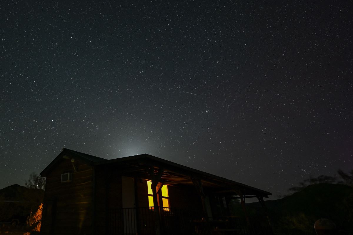 Ölüm Vadisi'nde Lyrids Meteor Yağmuru görüntülendi