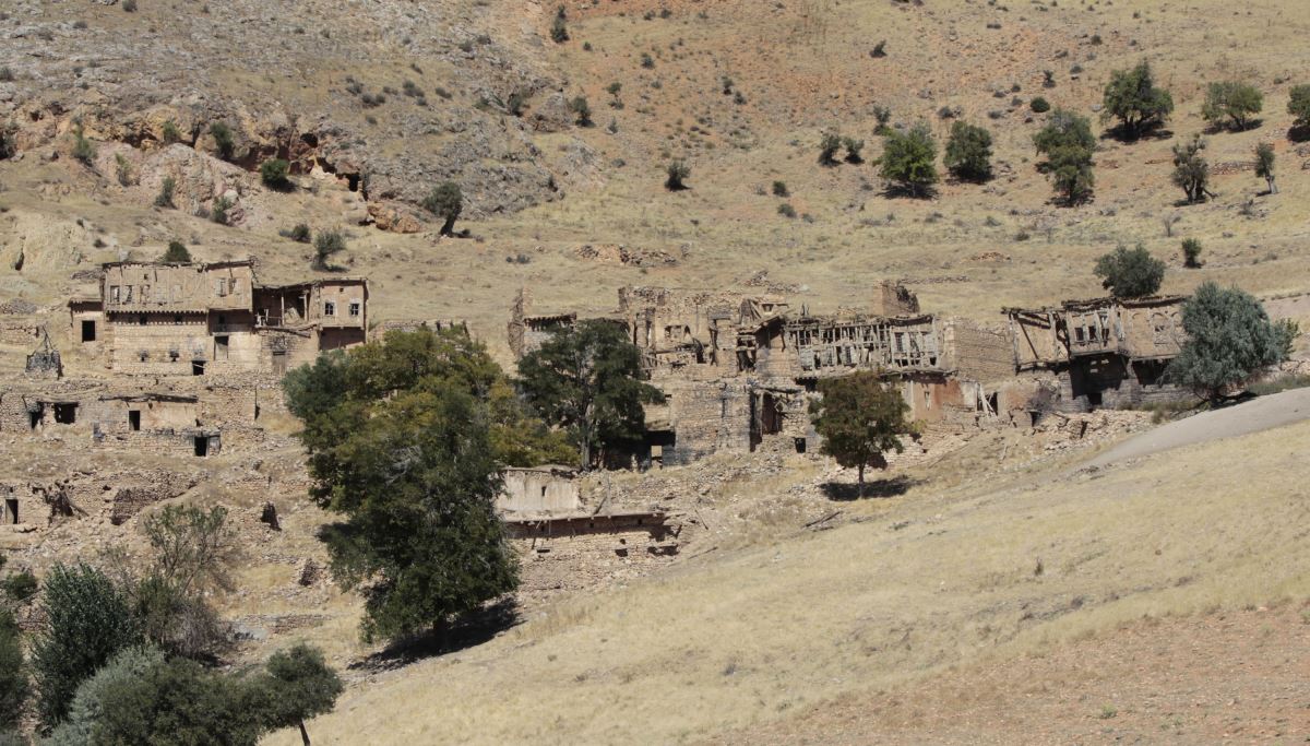 43 yıl önce boşaltılan 'hayalet köy'; Çobandurağı