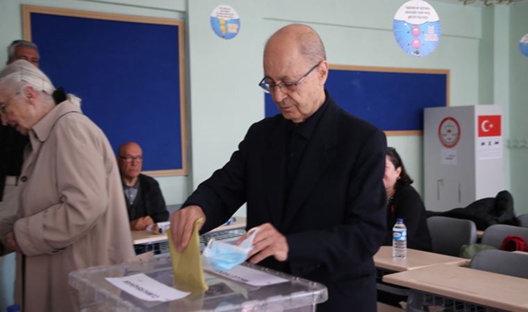 10. Cumhurbaşkanı Ahmet Necdet Sezer oyunu kullandı