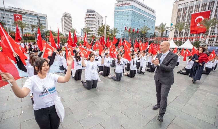 Soyer’den gençlere mesajı: Her gecenin mutlaka bir sabahı vardır