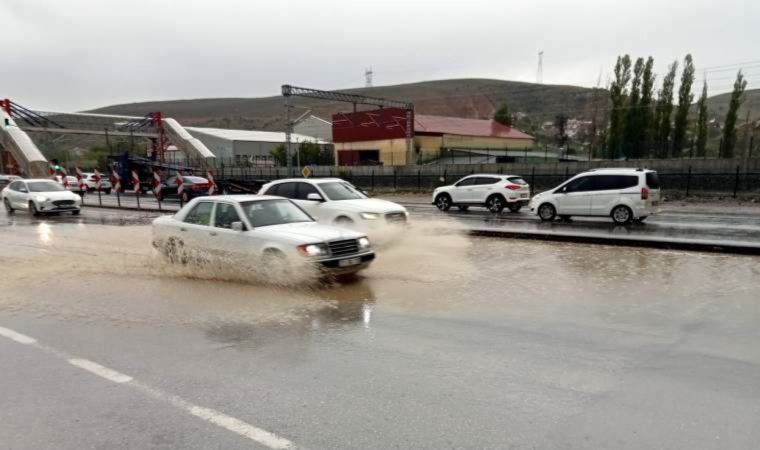 Ankara’yı sağanak ve dolu vurdu, Yavaş'tan açıklama geldi!