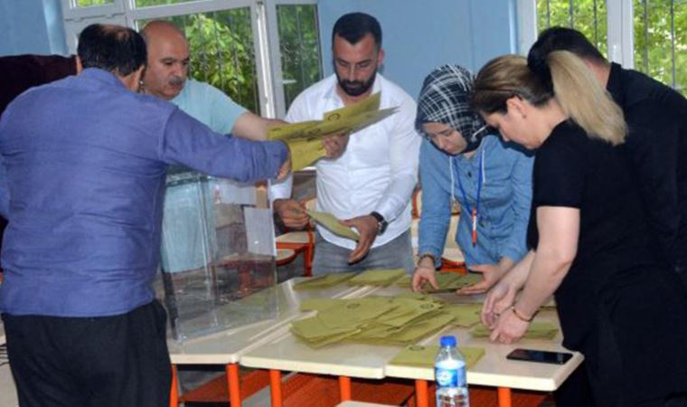 Kahramanmaraş'ta oyların sayımına başlandı