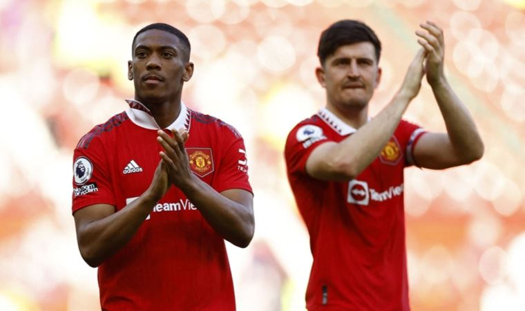 Fransız futbolcu Anthony Martial'den Manchester United'a kötü haber