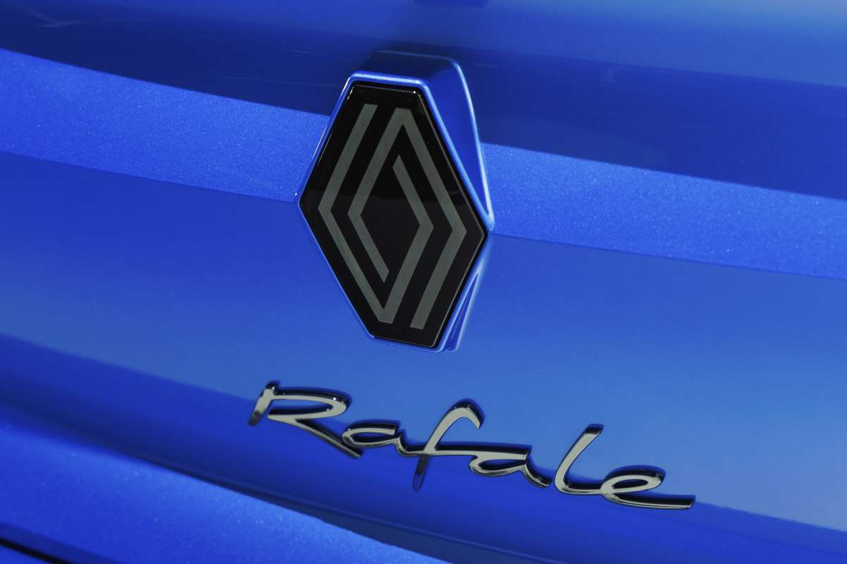 Renault'nun yeni coupe suv modeli Rafale