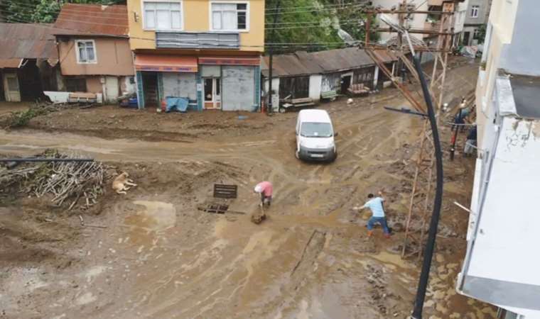 Giresun'da sel ve heyelan: Bir kişi kayıp