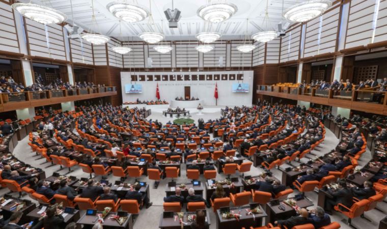 Meclis'te ilk gündem başörtüsü... DEVA, Gelecek ve Saadet Partisi ne yapacak?