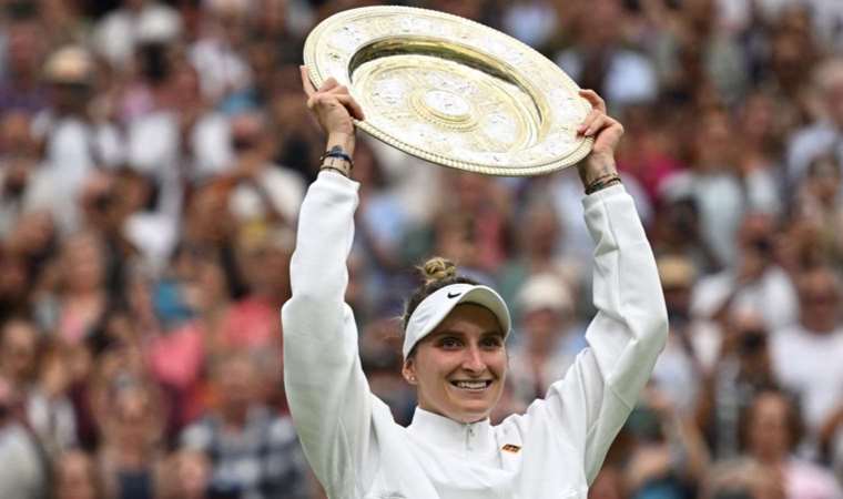 Son dakika: Marketa Vondrousova Wimbledon'da şampiyon oldu